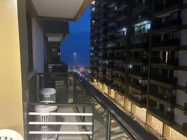 Aparthotel Lindo Apto No Barrabela, Todo Equipado, Com Arcondicionados Split Novos No E Na Sala, Limpissimo, Cheiroso, Novinho, Em Frente A Praia, Com Piscina Aquecida, Sauna, Quadra, Academia, Lavanderia, Salao De Beleza, Restaurantes, Mercad